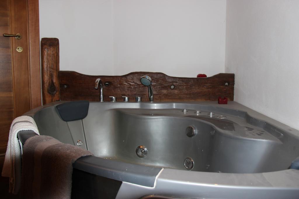 Villa La Tour Nus Eksteriør bilde